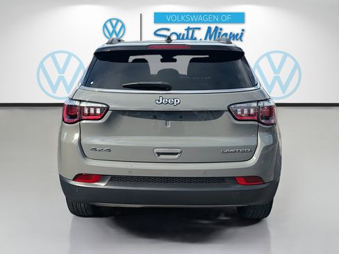 Used 2024 Jeep Compass Limited image 6