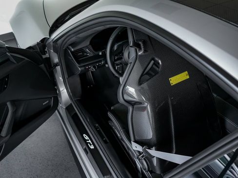Certified 2026 Porsche 911 GT3 RWD image 15