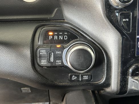Used 2020 RAM 1500 Big Horn w/ Built-to-serve Edition AWD/4WD image 14