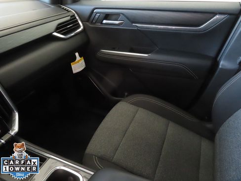 Used 2025 GMC Acadia Elevation image 21