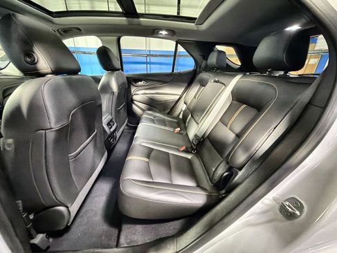 Used 2022 Chevrolet Equinox Premier AWD/4WD image 38