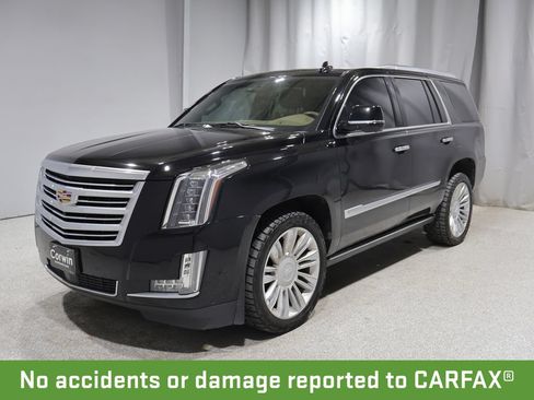 Used 2020 Cadillac Escalade Platinum AWD/4WD image 5