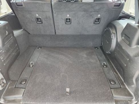 Used 2023 Jeep Wrangler Unlimited Sahara w/ Cold Weather Group AWD/4WD image 32