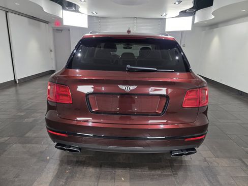Used 2019 Bentley Bentayga AWD/4WD image 5
