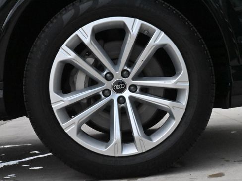 Certified 2025 Audi Q7 3.0T Premium w/ Convenience Package image 34