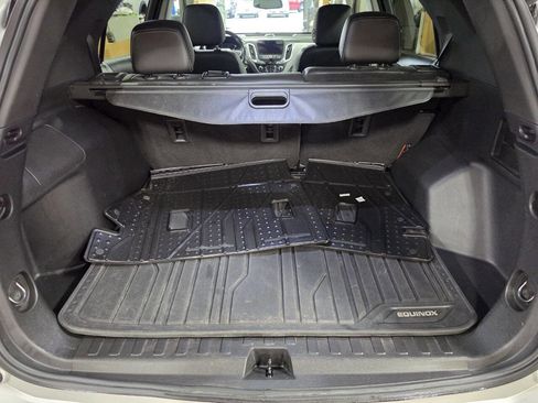 Used 2021 Chevrolet Equinox Premier w/ LPO, Floor Liner Package AWD/4WD image 20