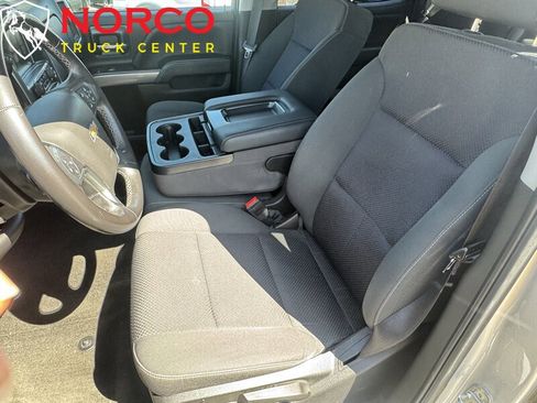 Used 2018 Chevrolet Silverado 2500 LT image 23