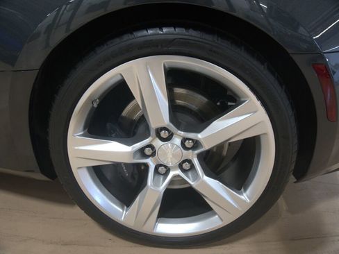 Used 2016 Chevrolet Camaro SS RWD image 30