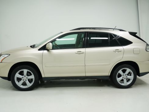 Used 2005 Lexus RX 330 FWD image 5