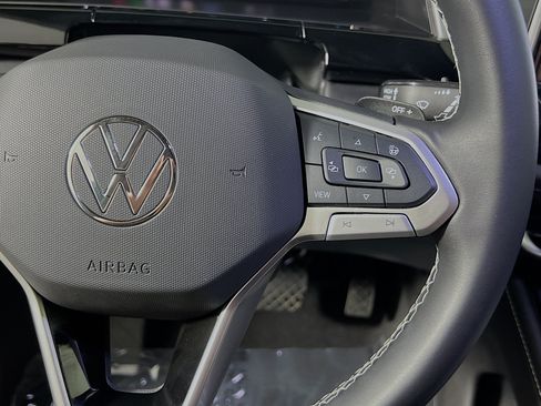 Used 2026 Volkswagen Atlas Cross Sport SE FWD image 20