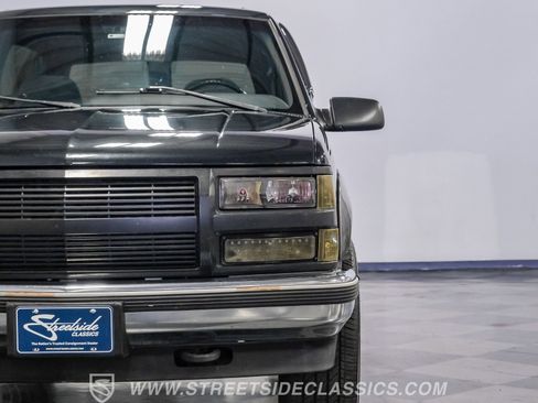 Used 1995 Chevrolet Tahoe 4WD 2-Door image 17