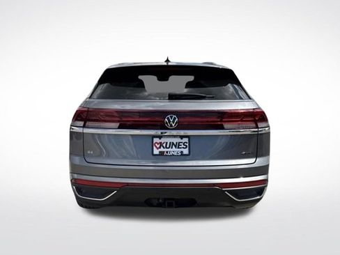 Used 2024 Volkswagen Atlas Cross Sport SE w/ Panoramic Sunroof Package AWD/4WD image 14