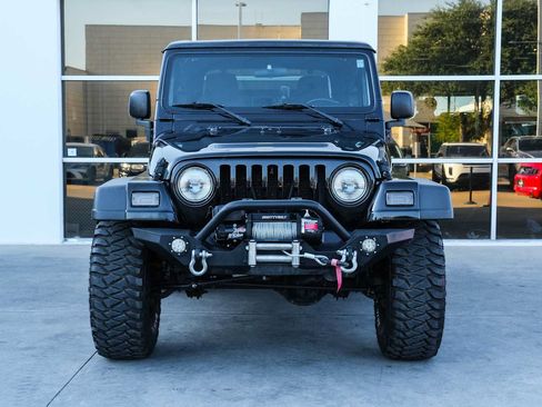 Used 2005 Jeep Wrangler X w/ Tire & Wheel Group (Ecco) AWD/4WD image 2