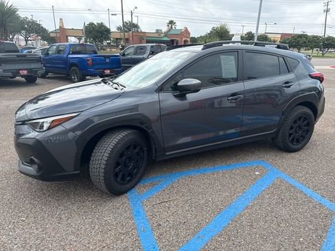Used 2025 Subaru Crosstrek 2.0i Premium AWD/4WD image 2