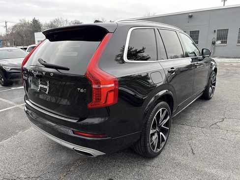 Used 2021 Volvo XC90 T6 Momentum w/ Climate Package image 6