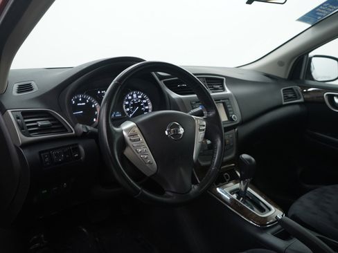 Used 2013 Nissan Sentra SL w/ Navigation Pkg image 16