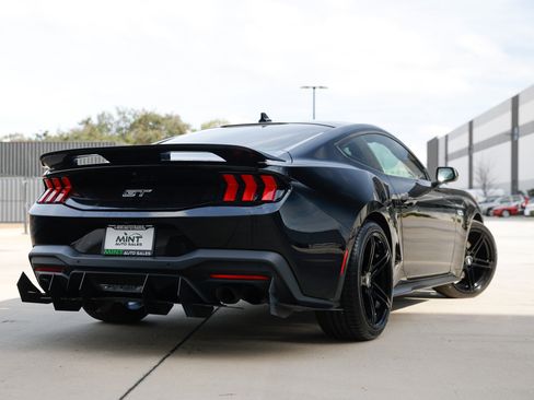 Used 2024 Ford Mustang GT image 35