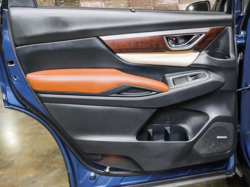 Used 2019 Subaru Ascent Touring w/ Popular Package #3 AWD/4WD image 39