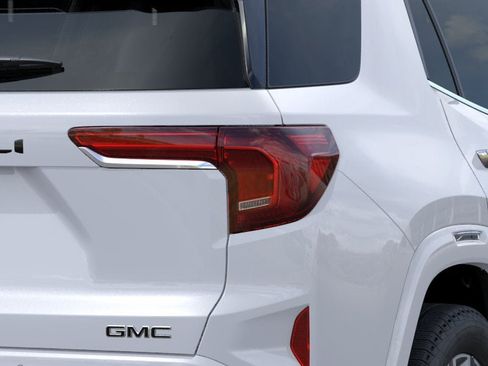 New 2027 GMC Terrain Denali w/ LPO, Black Badging Package AWD/4WD image 35