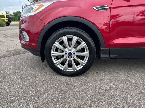 Used 2017 Ford Escape Titanium AWD/4WD image 29