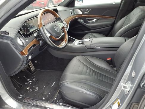 Used 2015 Mercedes-Benz S 550 4MATIC Sedan w/ Sport Package image 10