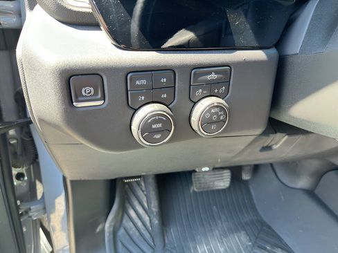 Used 2024 Chevrolet Silverado 1500 RST AWD/4WD image 16