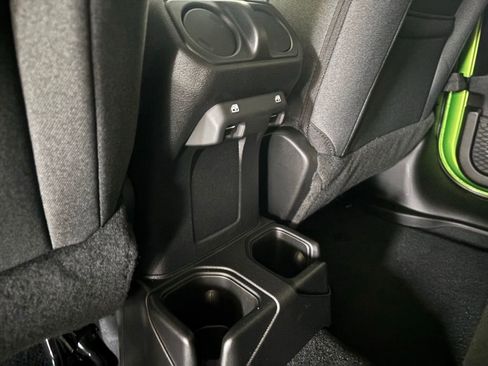 New 2025 Jeep Gladiator Sport image 14