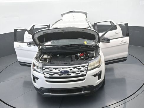 Used 2018 Ford Explorer XLT w/ Equipment Group 202A FWD image 74