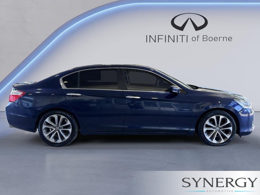 Used 2015 Honda Accord Sport image 4