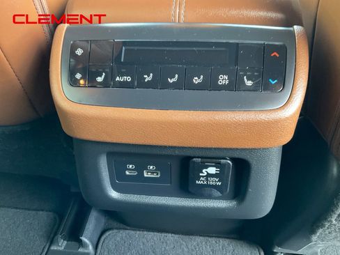Used 2023 Nissan Pathfinder Platinum AWD/4WD image 47