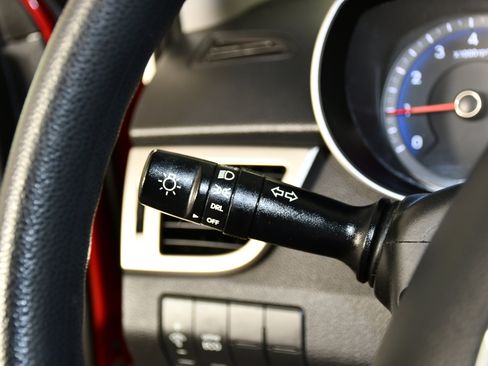 Used 2017 Hyundai Elantra GT image 21