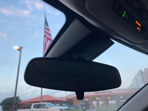 Used 2025 Chevrolet Blazer LT image 26