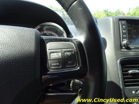 Used 2014 Dodge Grand Caravan SE FWD image 23