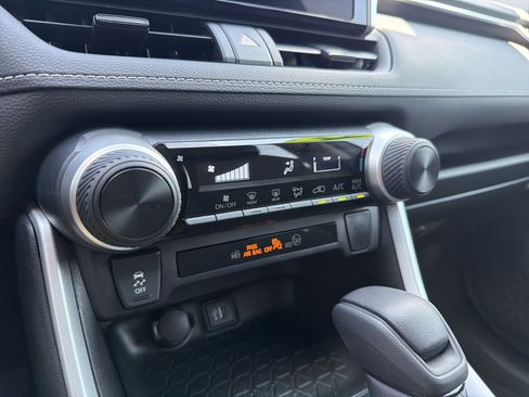 Certified 2023 Toyota RAV4 LE FWD image 8