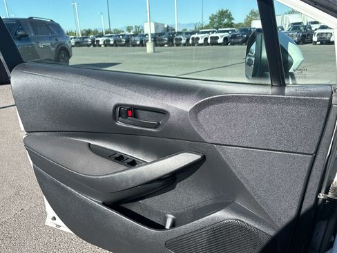 Used 2024 Toyota Corolla LE FWD image 11