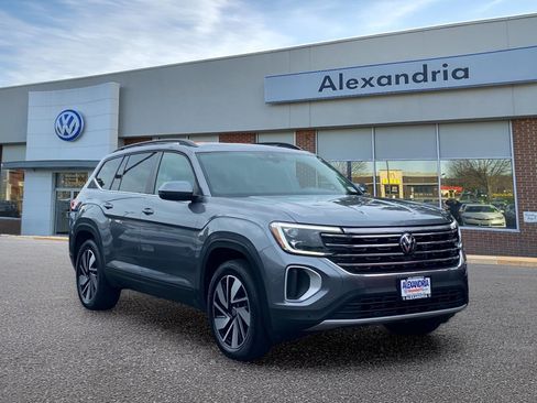 Certified 2024 Volkswagen Atlas SE AWD/4WD image 1