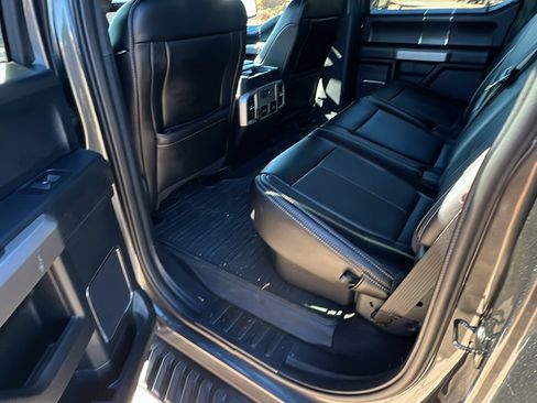 Used 2020 Ford F150 Lariat image 24