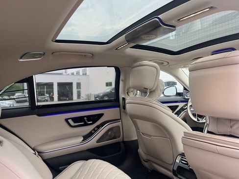 Certified 2024 Mercedes-Benz S 580 4MATIC Sedan image 19