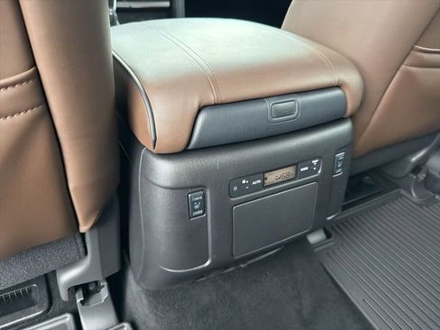 Used 2023 Nissan Armada Platinum w/ Captain's Chairs Package AWD/4WD image 27
