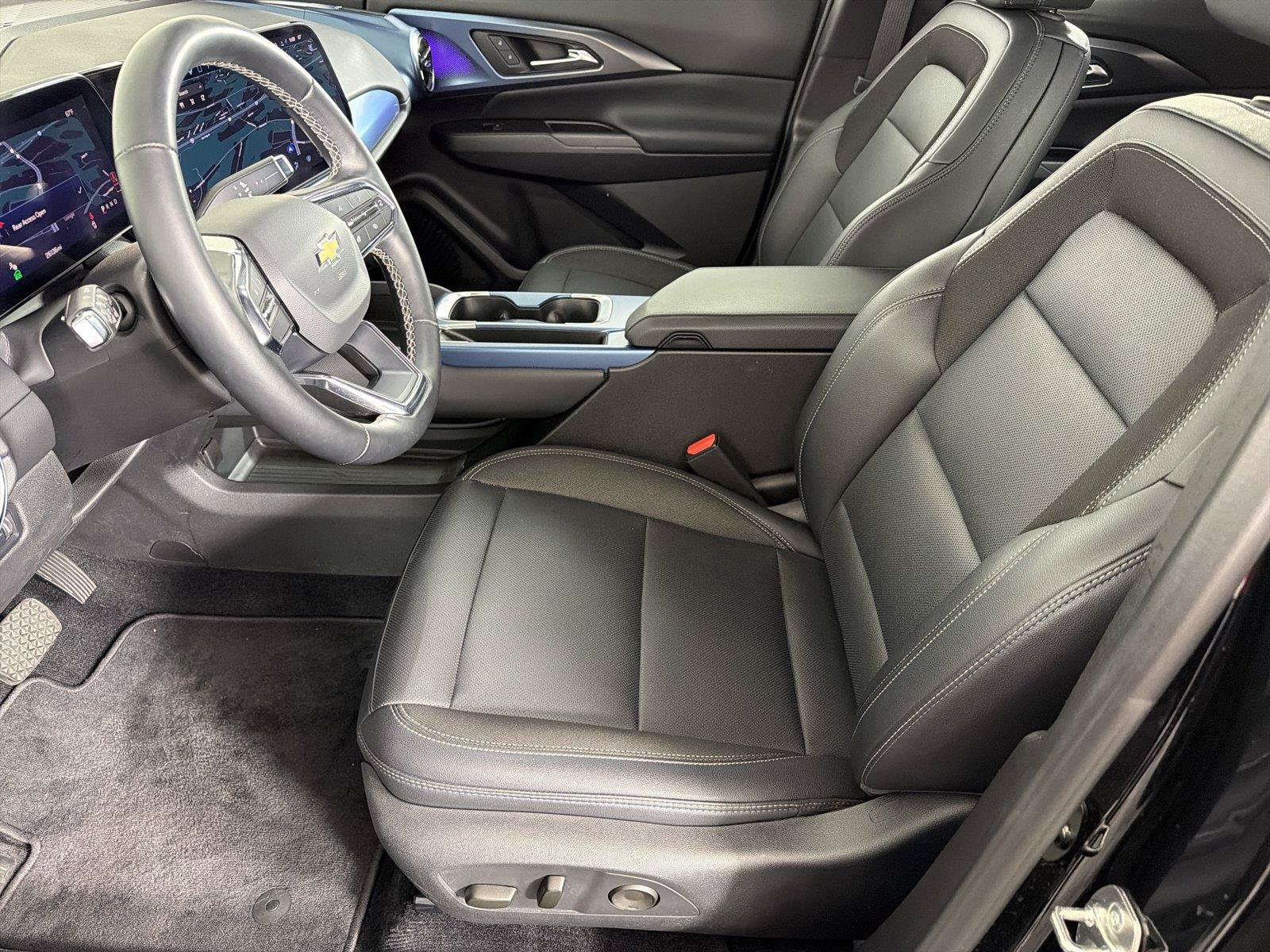 Used 2024 Chevrolet Equinox EV LT AWD/4WD image 6