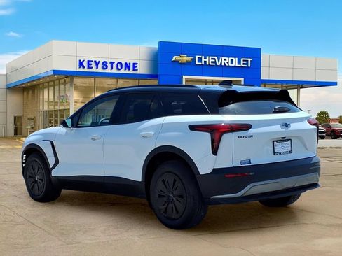 Used 2026 Chevrolet Blazer EV LT FWD image 5