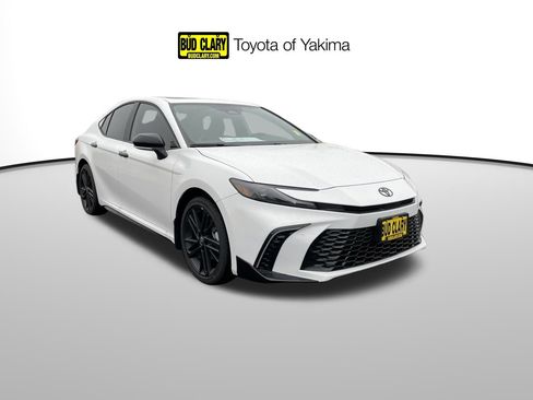 New 2026 Toyota Camry Hybrid w/ Multimedia Upgrade Package image 1