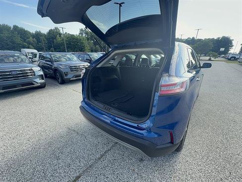 Certified 2024 Ford Edge SEL AWD/4WD image 5