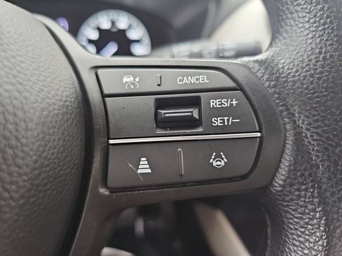 Used 2023 Honda HR-V LX image 22
