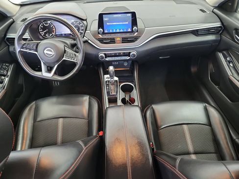 Used 2024 Nissan Altima 2.5 SR FWD image 16