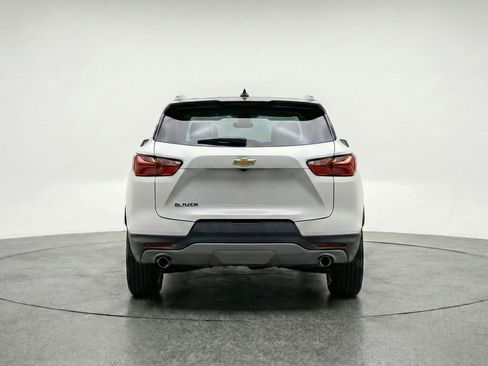 Used 2025 Chevrolet Blazer LT FWD image 7
