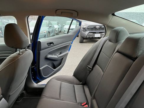 Used 2025 Nissan Altima 2.5 SV image 39