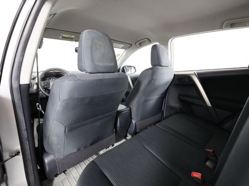 Used 2015 Toyota RAV4 LE AWD/4WD image 14