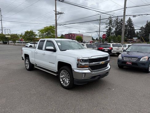 Used 2016 Chevrolet Silverado 1500 LT w/ LT Fleet Convenience Package RWD image 4