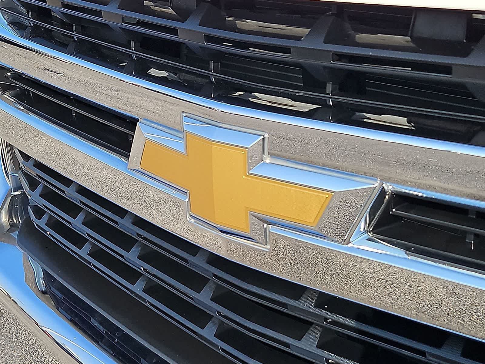 Certified 2019 Chevrolet Silverado 1500 LT w/ Convenience Package AWD/4WD image 35